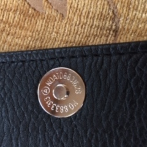 BEAUTIFUL LEOPARD AND BLACK CLUTCH EXCELLENT CONDITION - Picture 5 of 6